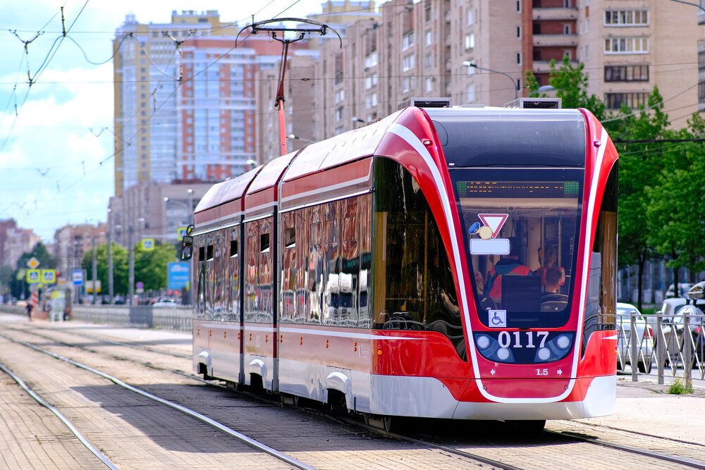 Kraków wkrótce zyska nowoczesne tramwaje – umowa na 30 dwukierunkowych wagonów podpisana!