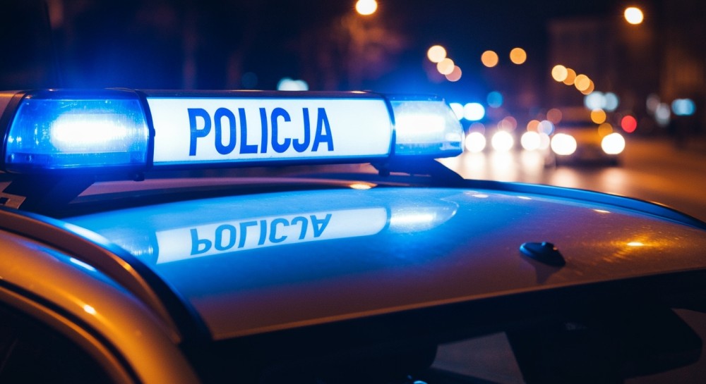 Policja reaguje na ksenofobiczne incydenty: zatrzymanie sprawcy ataku na ukraińską flagę w Krakowie